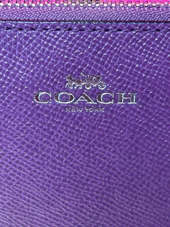 Coach Plum Textured Leather Wristlet Approx. 6 x 4 - Picture 4 of 12